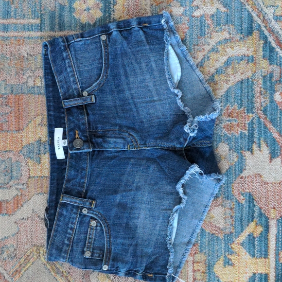 Talula Okinawa Low Rise Short - Picture 2 of 4